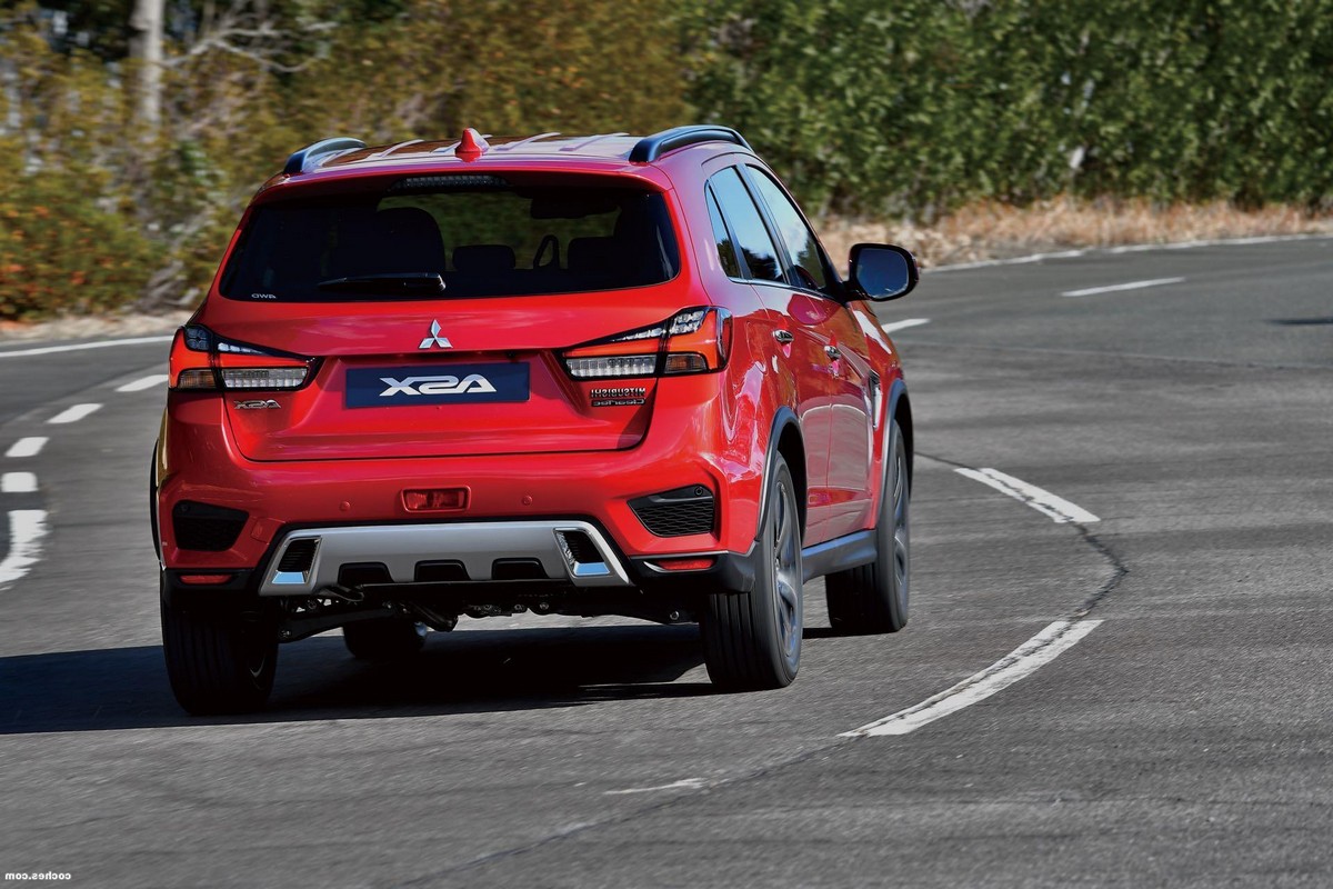 El Mazda2 sedán estrena actualización de mitad de vida